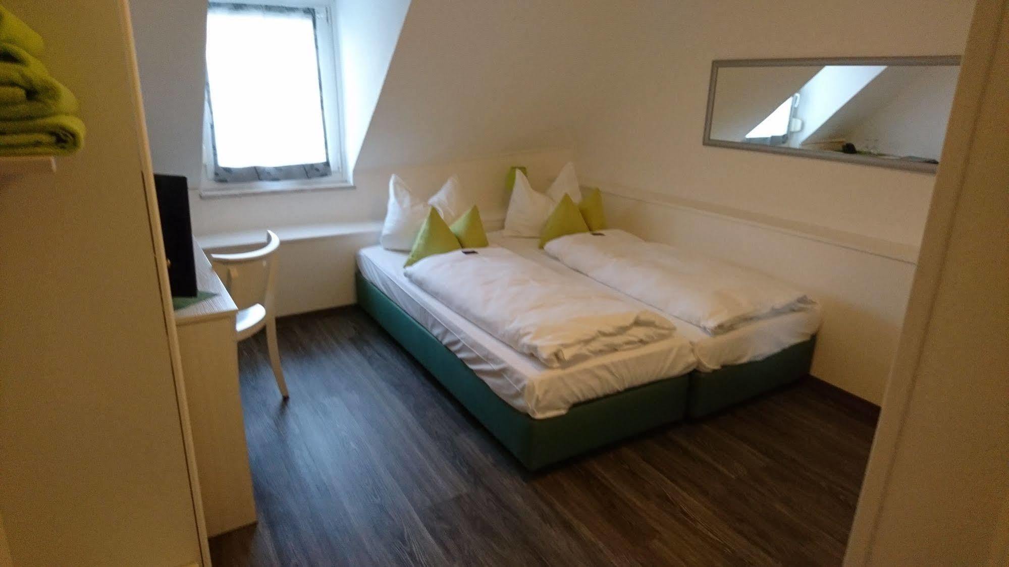 Hotel Deutschherrenhof Trier Luaran gambar